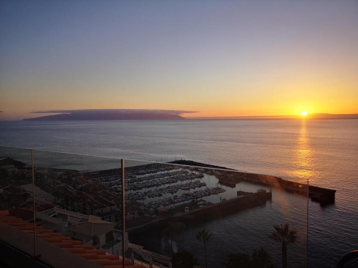 Luxury Apt. With Stunning Sea View Acantilado de los Gigantes Kültér fotó