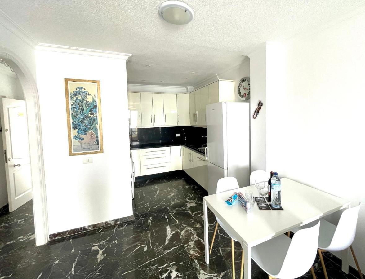 Luxury Apt. With Stunning Sea View Acantilado de los Gigantes Kültér fotó