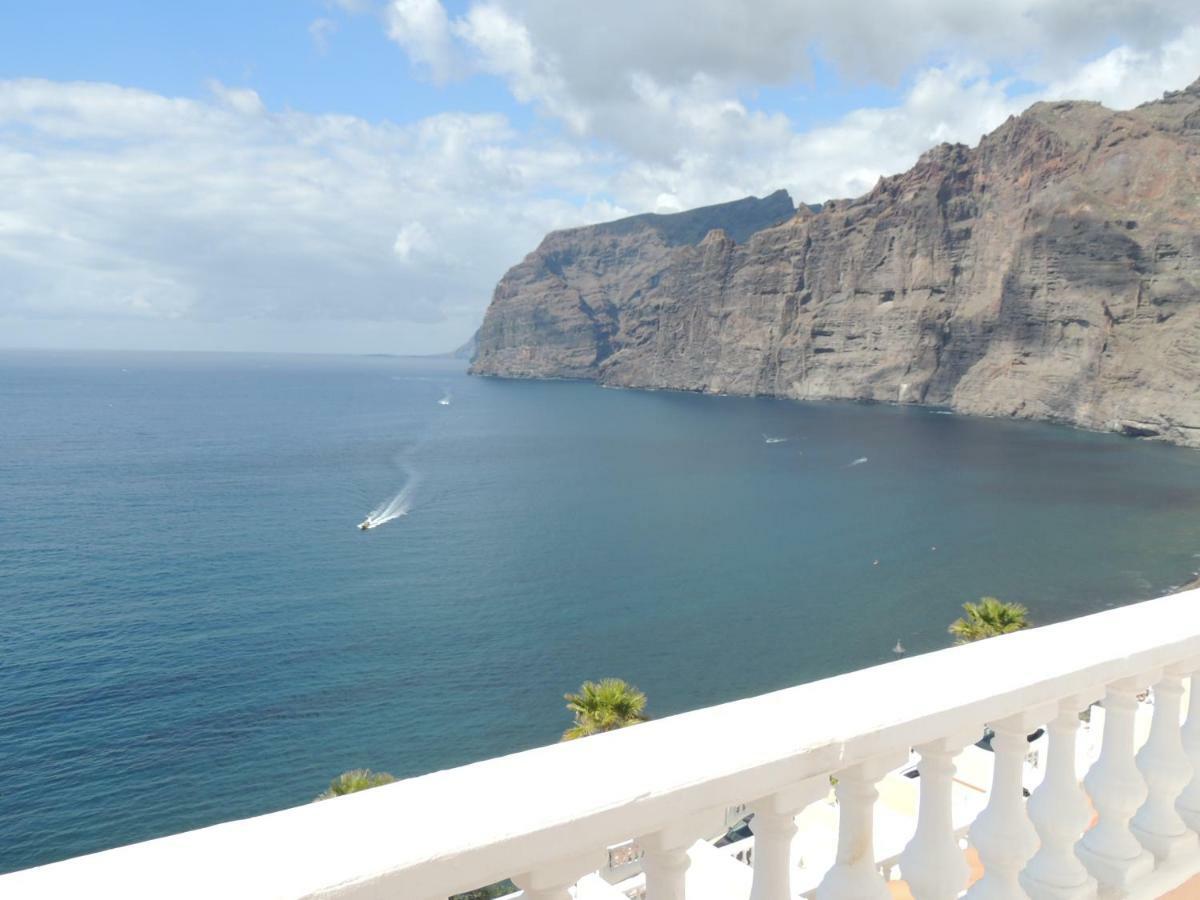 Luxury Apt. With Stunning Sea View Acantilado de los Gigantes Kültér fotó
