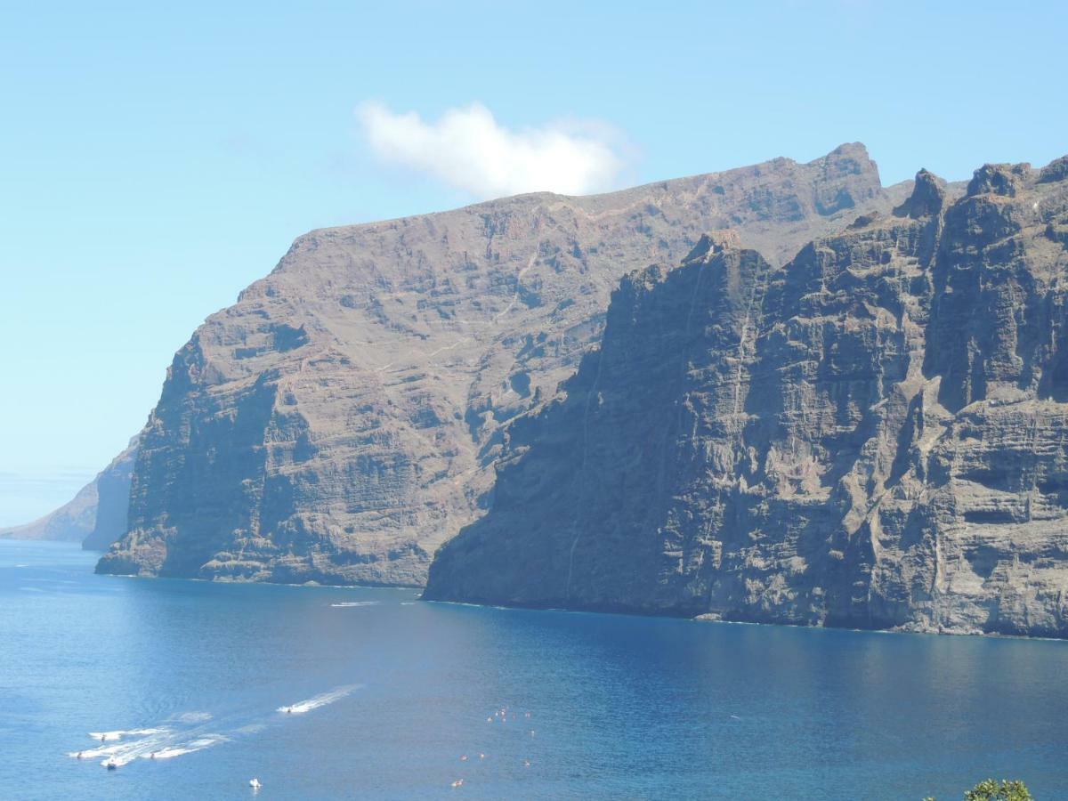 Luxury Apt. With Stunning Sea View Acantilado de los Gigantes Kültér fotó
